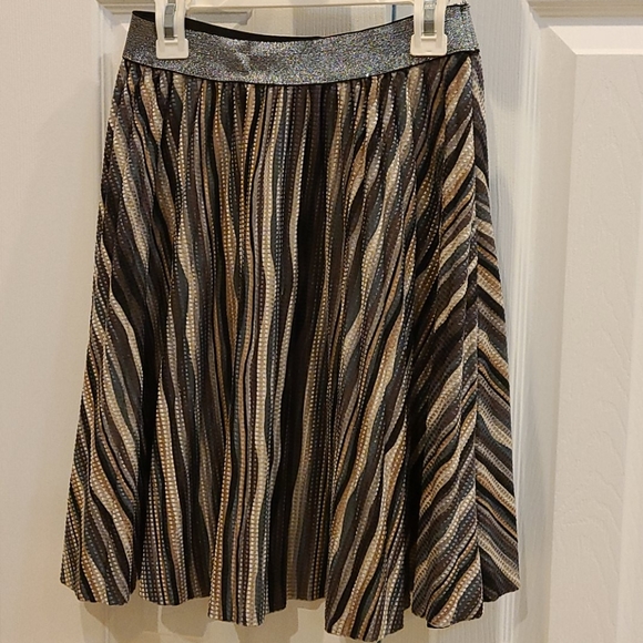 Cute girl's skirt - Picture 1 of 4